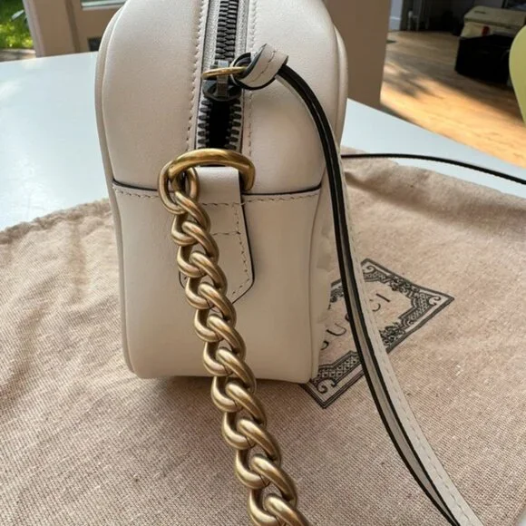 Gucci GG Marmont Small Shoulder Bag - Picture 3 of 10